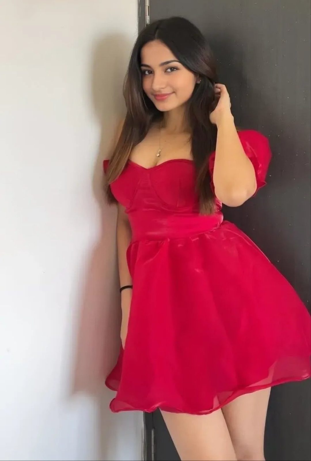 Varsha Pandey Elite Call Girl in Sikandra