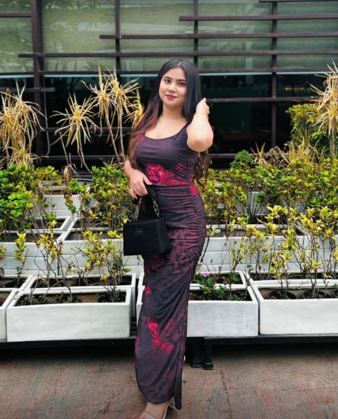 Mahi Bansal Charming Escort Companion in Sikandra