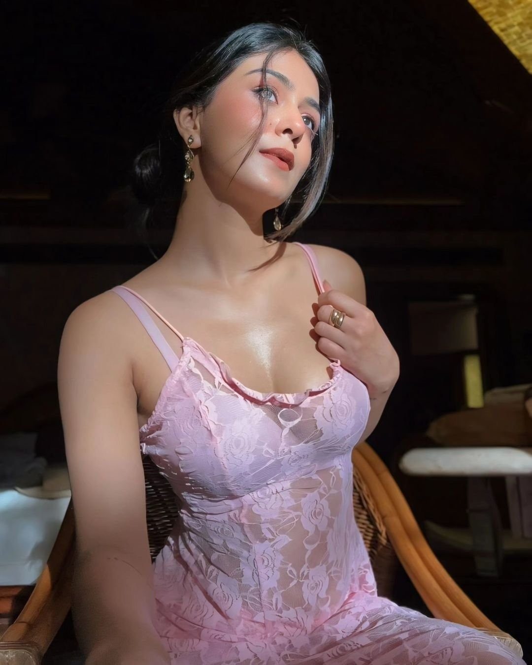 Ritika Mukherjee Elite Escort Service in Sikandra