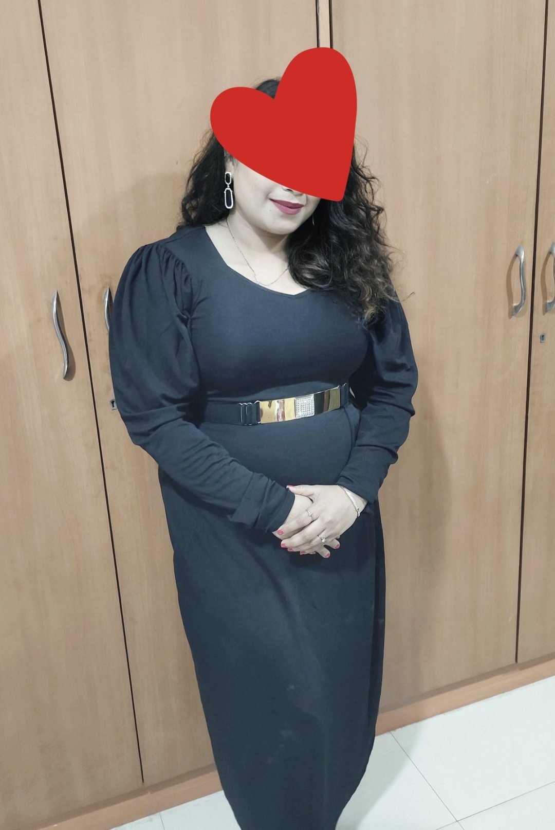 Juhi Independent Escort Companion in Sikandra