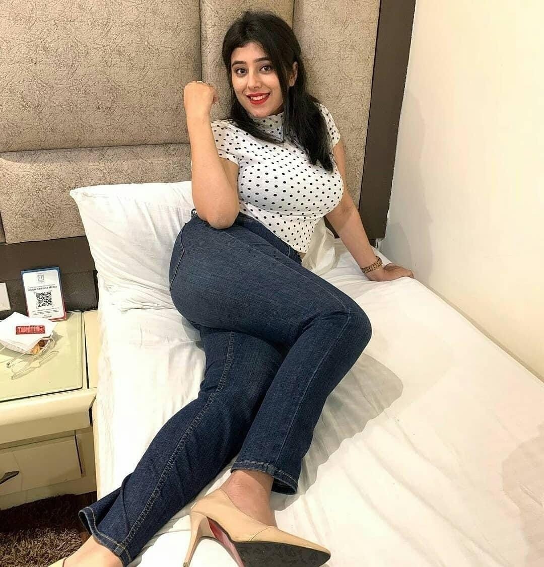 Suhana Elegant Escort in Sikandra